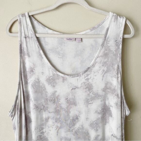 LOGO Layers Lori Goldstein | Lilia Printed Tank Top Gray White Rayon Plus 2X - Picture 2 of 5
